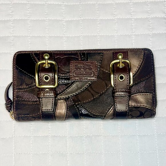 COACH Zoe Mixed Media Patchwork Chocolate Brown Leather Large Full Length Wallet - Picture 3 of 15